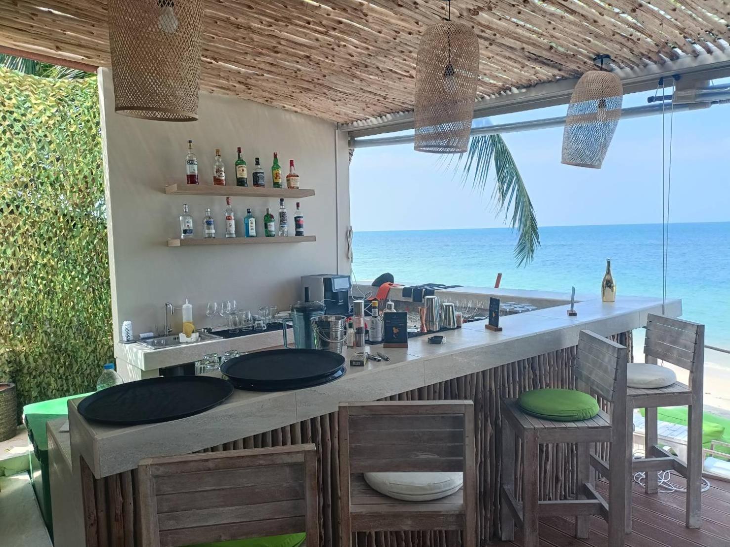 March Samui Resort Bãi biển Bãi biển Mae Nam Ngoại thất bức ảnh