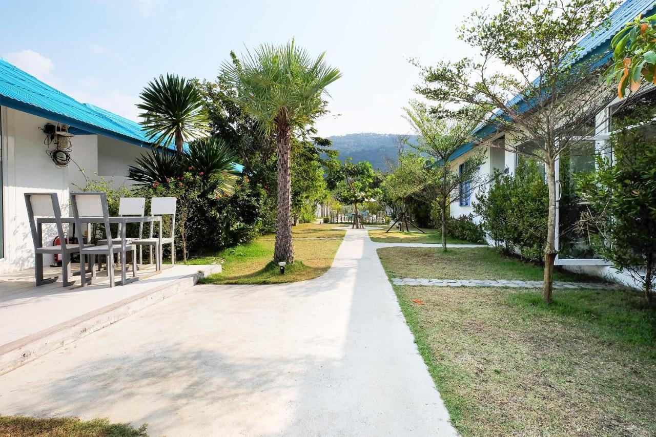 March Samui Resort Bãi biển Bãi biển Mae Nam Ngoại thất bức ảnh